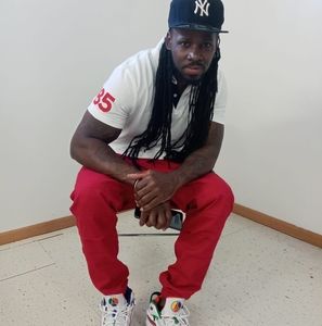 Meet your Posher, Theo